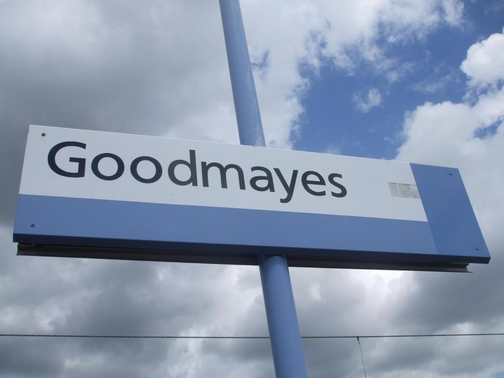 Goodmayes 3* Ilford